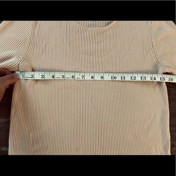 Josephine Chaus Short Sleeve ribbed Sweater top size small - Picture 9 of 10